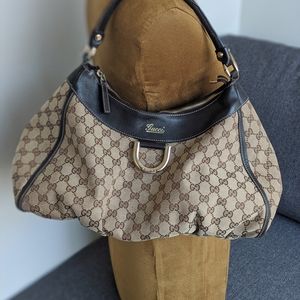 💯 Authentic GUCCI Monogram Large D Gold Hobo